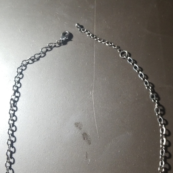 Necklace costume jewelry - Picture 2 of 3